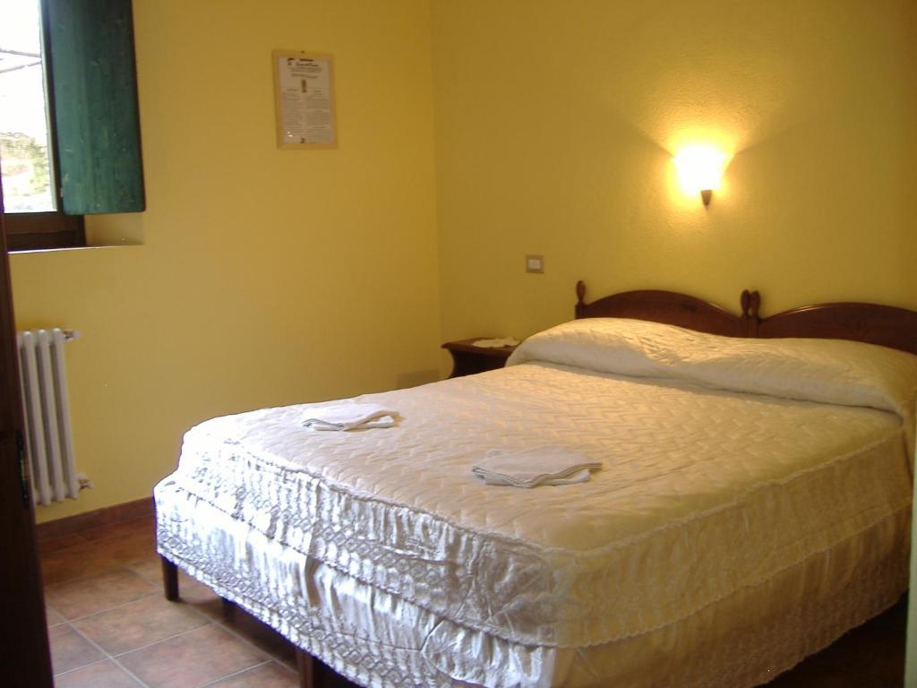 Agriturismo Grotta Dell'Eremita Albano di Lucania Zimmer foto